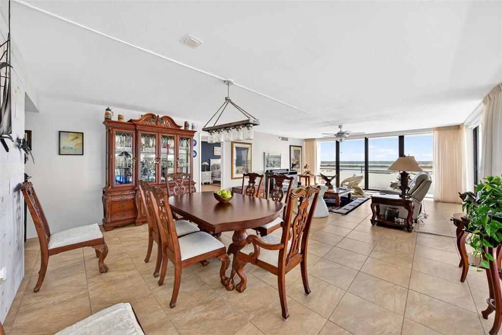 For Sale: $625,000 (3 beds, 2 baths, 2085 Square Feet)