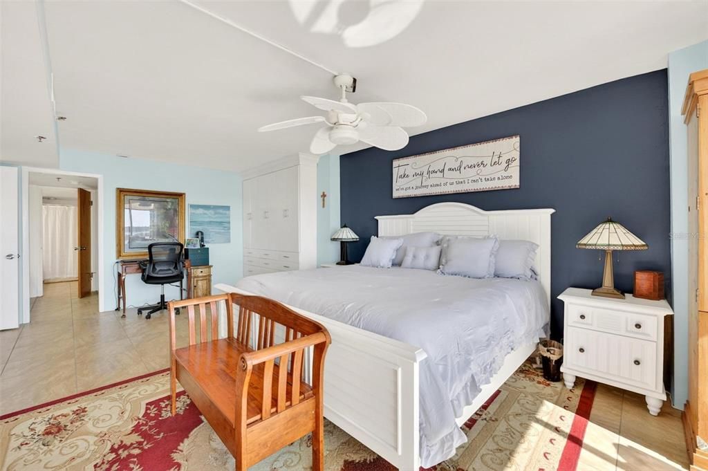 For Sale: $625,000 (3 beds, 2 baths, 2085 Square Feet)