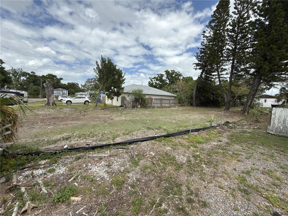Active With Contract: $127,900 (0.13 acres)