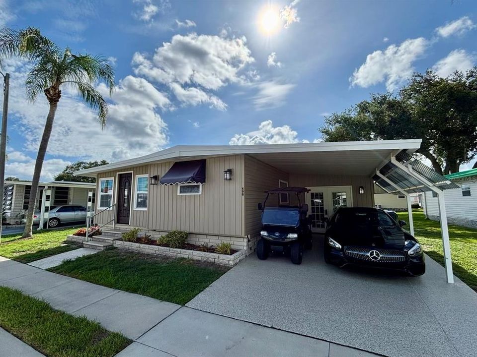 Active With Contract: $229,900 (2 beds, 2 baths, 1236 Square Feet)