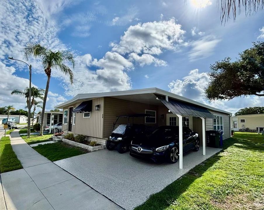 Active With Contract: $229,900 (2 beds, 2 baths, 1236 Square Feet)