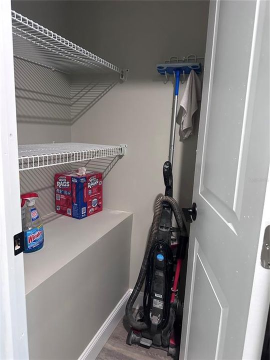 Active With Contract: $229,900 (2 beds, 2 baths, 1236 Square Feet)