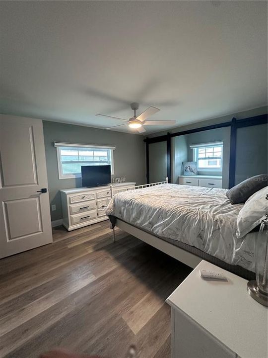 Active With Contract: $229,900 (2 beds, 2 baths, 1236 Square Feet)