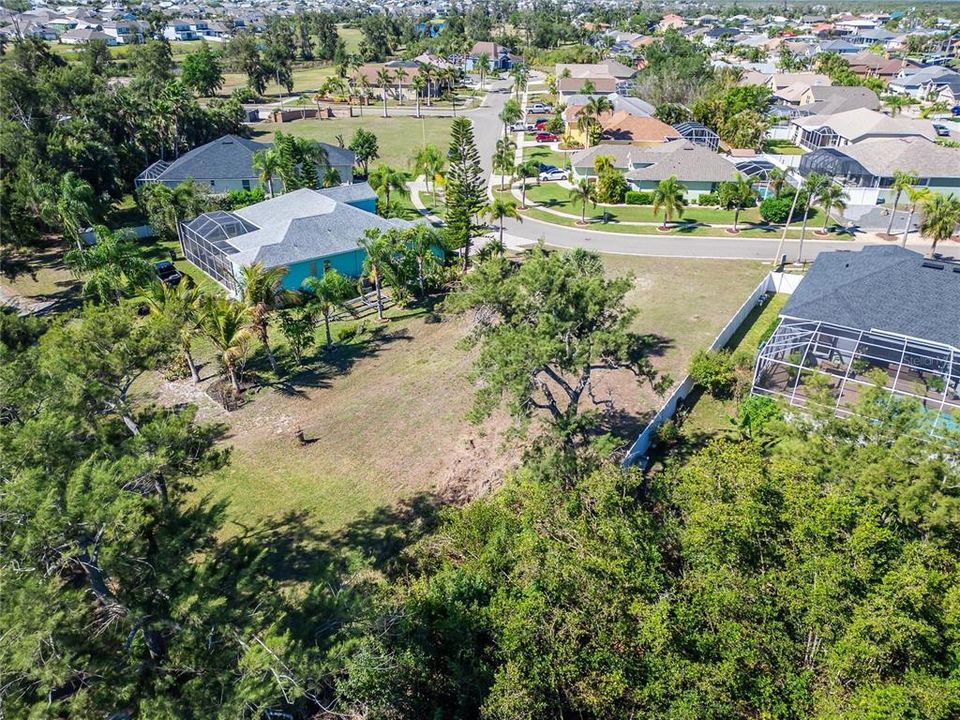 En Venta: $165,000 (0.23 acres)