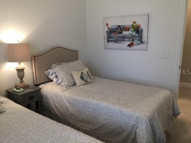 For Sale: $359,400 (3 beds, 3 baths, 1852 Square Feet)