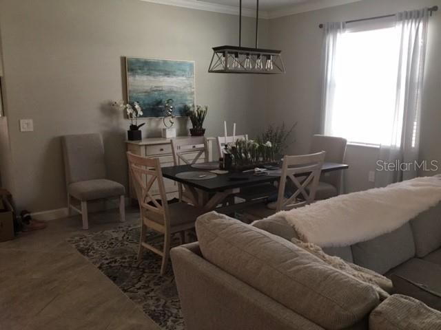 For Sale: $359,400 (3 beds, 3 baths, 1852 Square Feet)