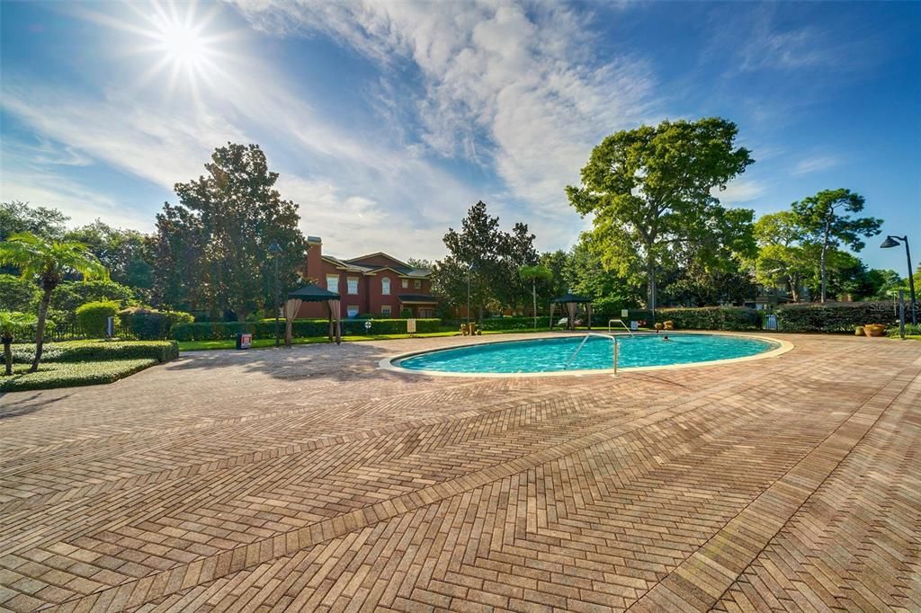 На продажу: $148,900 (1 спален, 1 ванн, 846 Квадратных фут)