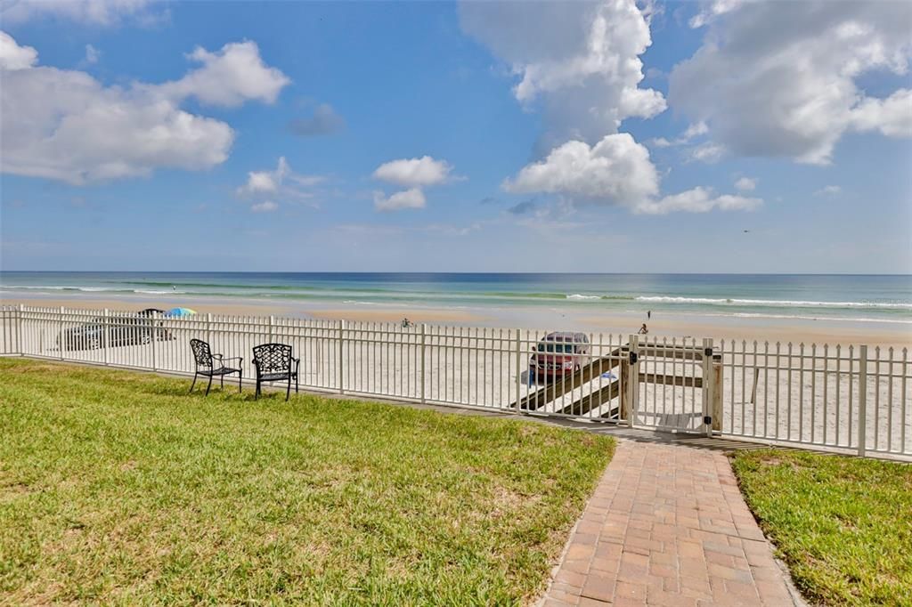 For Sale: $187,000 (1 beds, 1 baths, 507 Square Feet)