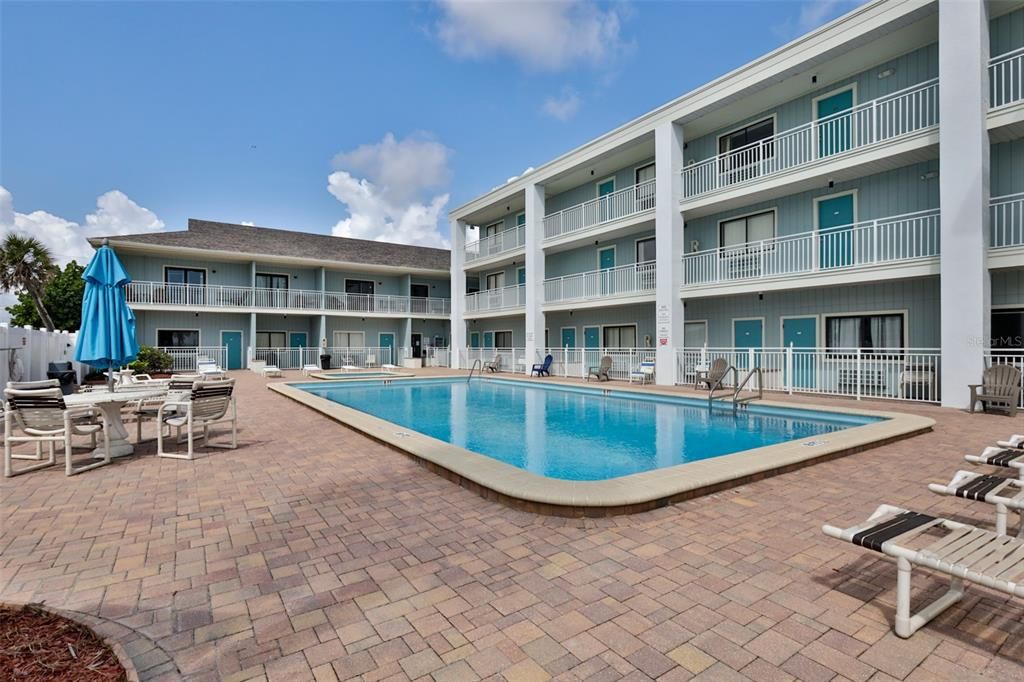 For Sale: $187,000 (1 beds, 1 baths, 507 Square Feet)