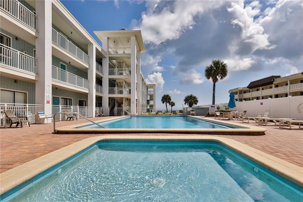 For Sale: $187,000 (1 beds, 1 baths, 507 Square Feet)