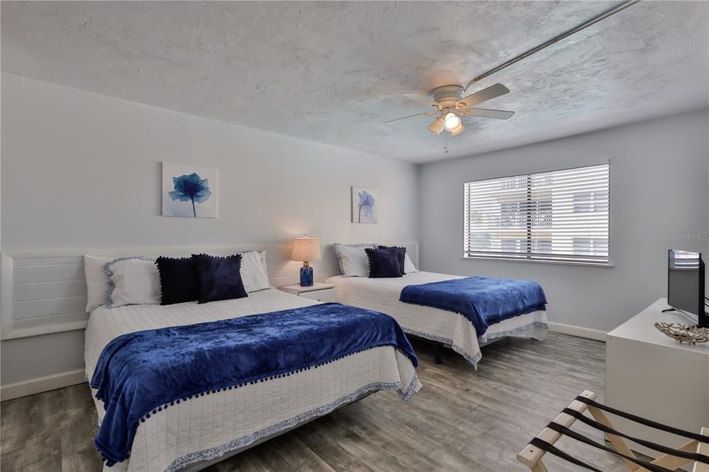 For Sale: $187,000 (1 beds, 1 baths, 507 Square Feet)
