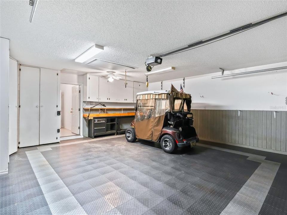 Activo con contrato: $264,000 (2 camas, 2 baños, 1383 Pies cuadrados)