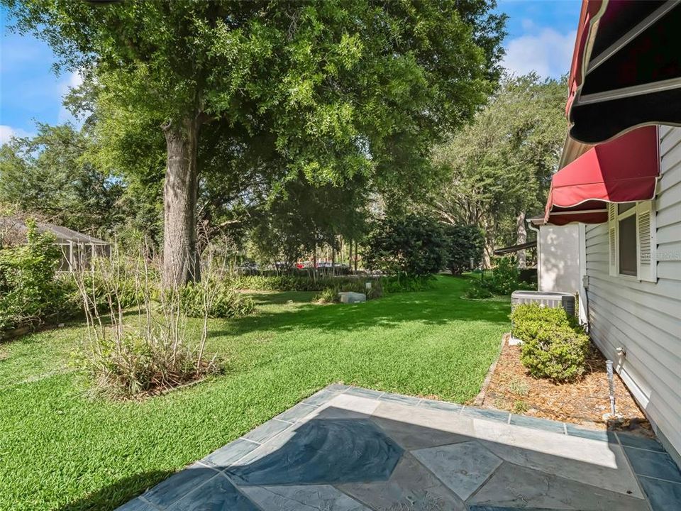 Activo con contrato: $264,000 (2 camas, 2 baños, 1383 Pies cuadrados)