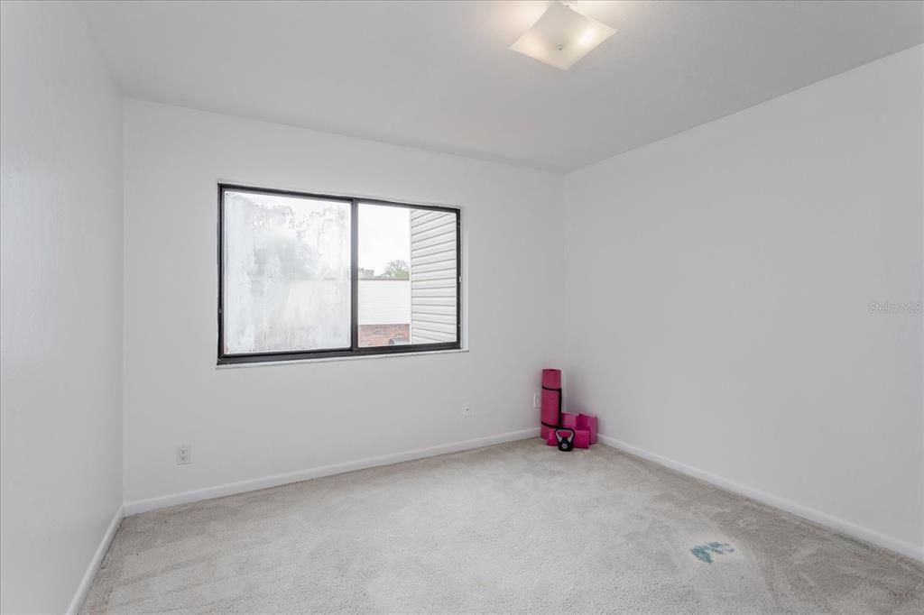 For Sale: $179,900 (2 beds, 2 baths, 1243 Square Feet)