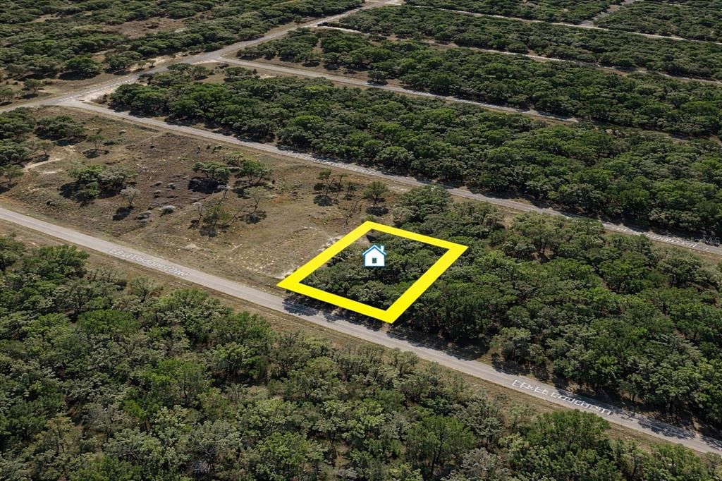 For Sale: $18,900 (0.34 acres)