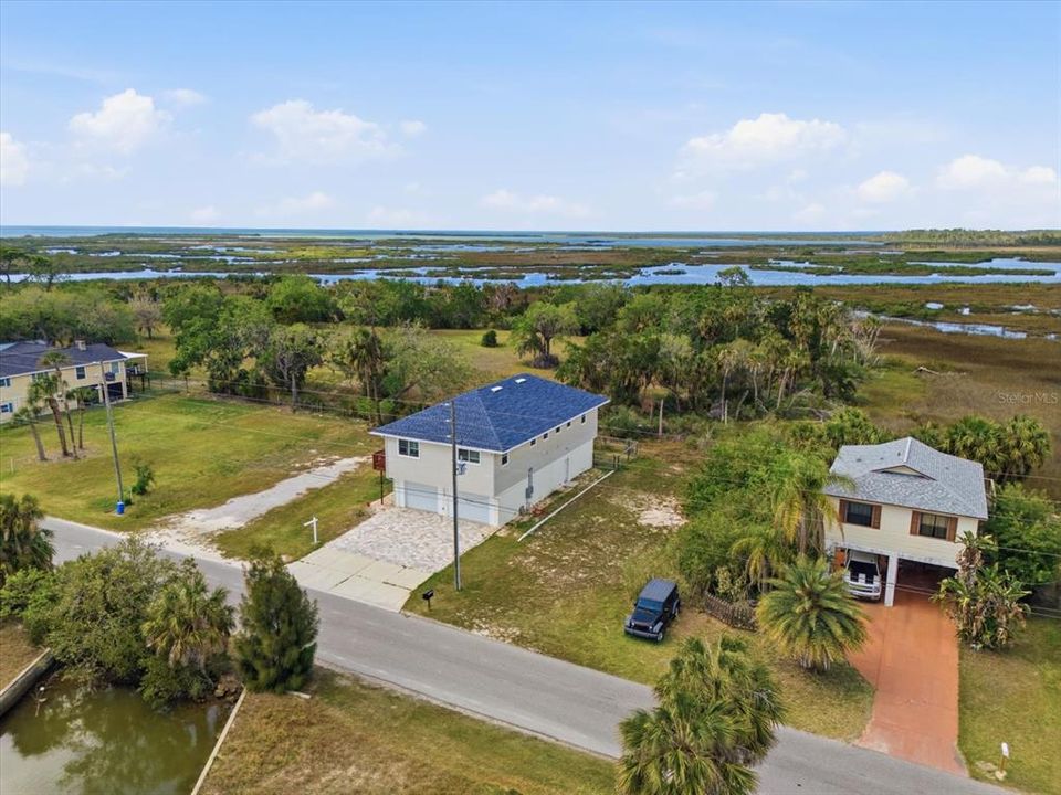 En Venta: $599,000 (4 camas, 4 baños, 1800 Pies cuadrados)