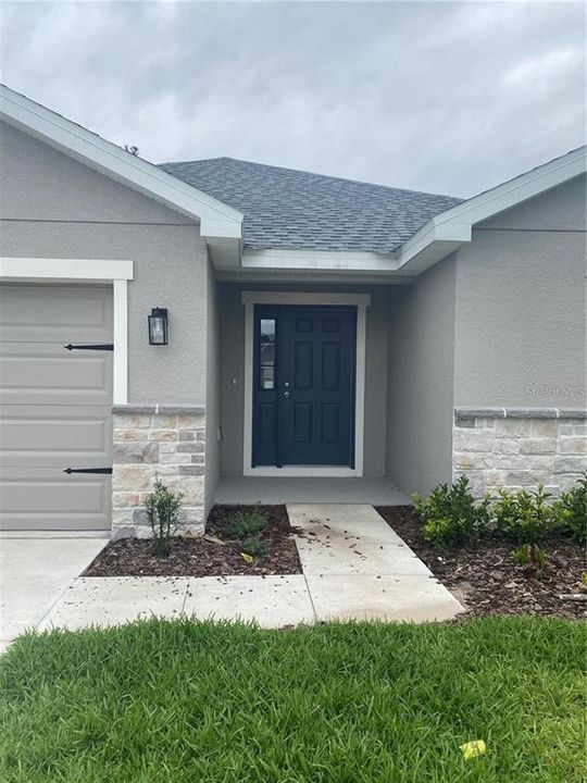 Active With Contract: $2,450 (3 beds, 2 baths, 1990 Square Feet)