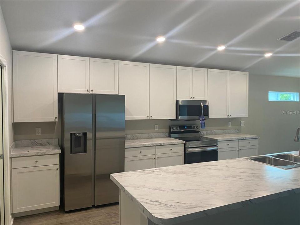 Active With Contract: $2,450 (3 beds, 2 baths, 1990 Square Feet)