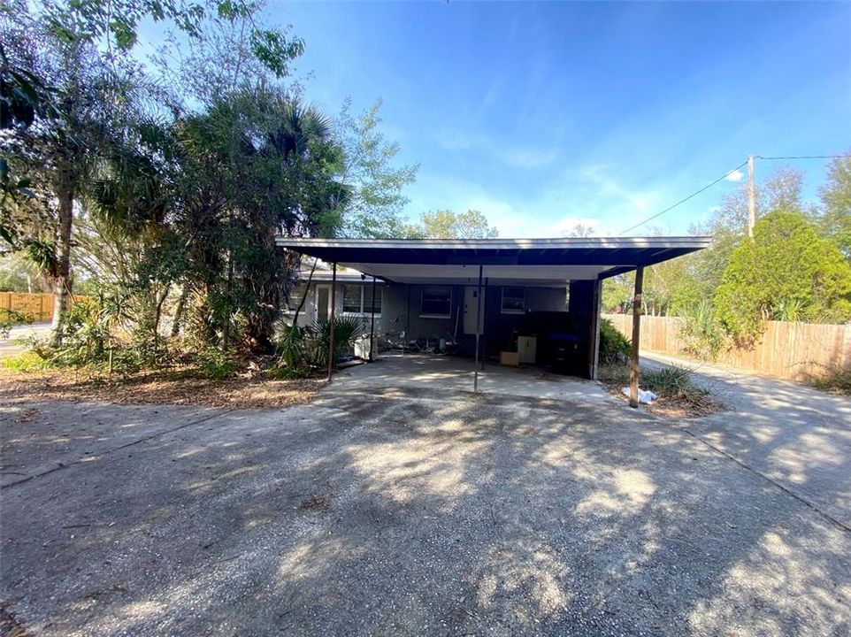 En Renta: $2,980 (4 camas, 3 baños, 2000 Pies cuadrados)