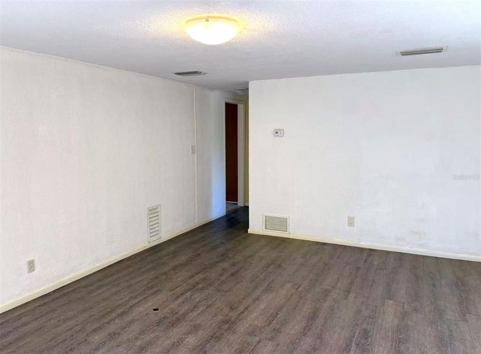 En Renta: $2,980 (4 camas, 3 baños, 2000 Pies cuadrados)