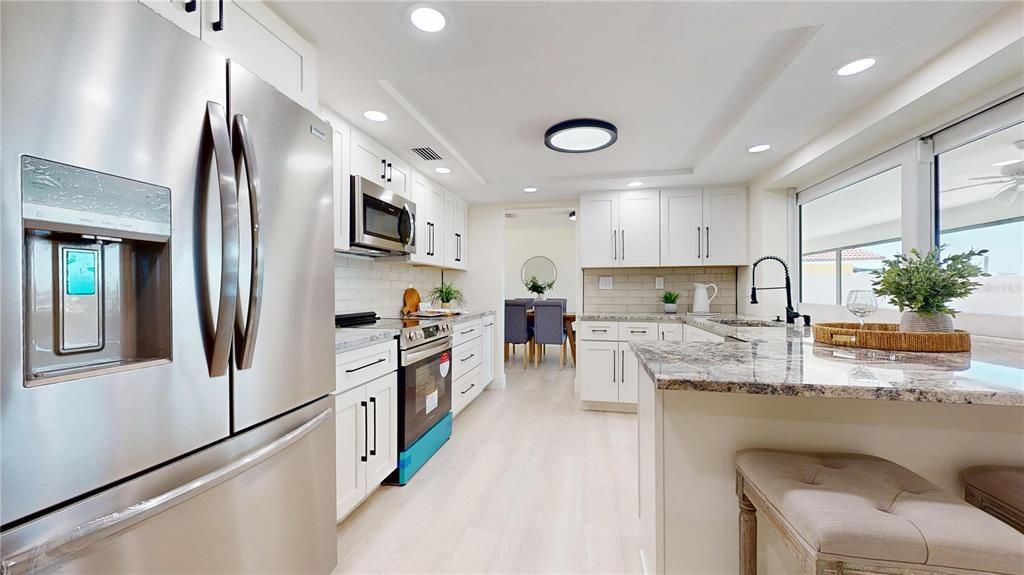 Active With Contract: $5,975 (4 beds, 2 baths, 1913 Square Feet)