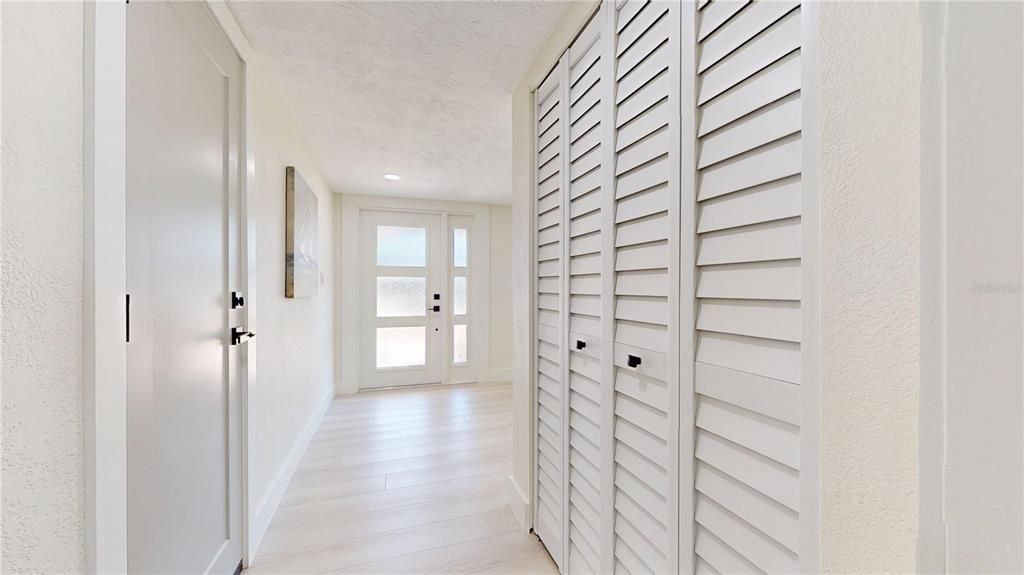 Active With Contract: $5,975 (4 beds, 2 baths, 1913 Square Feet)