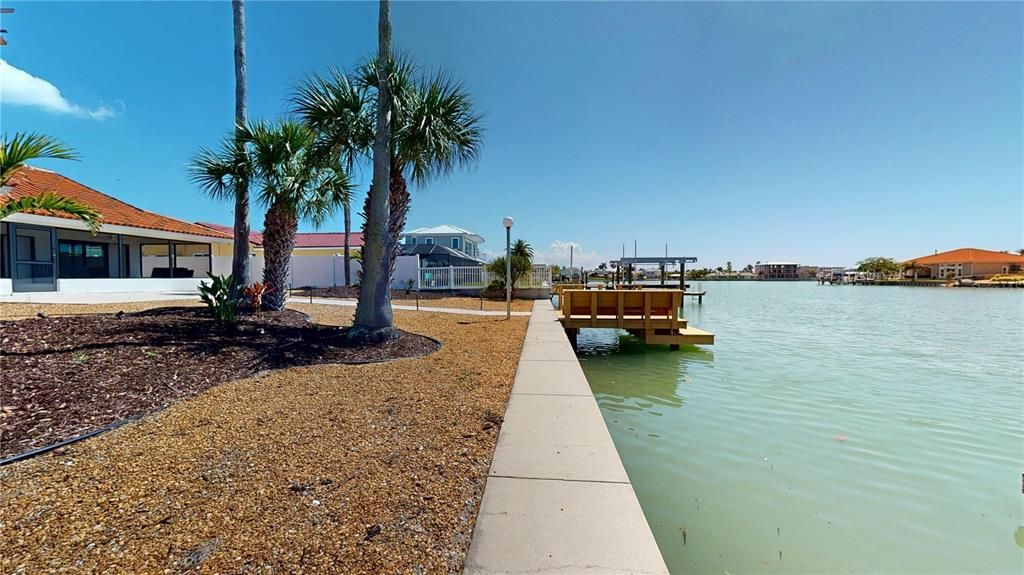 Active With Contract: $5,975 (4 beds, 2 baths, 1913 Square Feet)