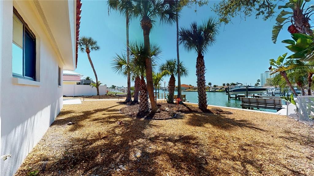 Active With Contract: $5,975 (4 beds, 2 baths, 1913 Square Feet)