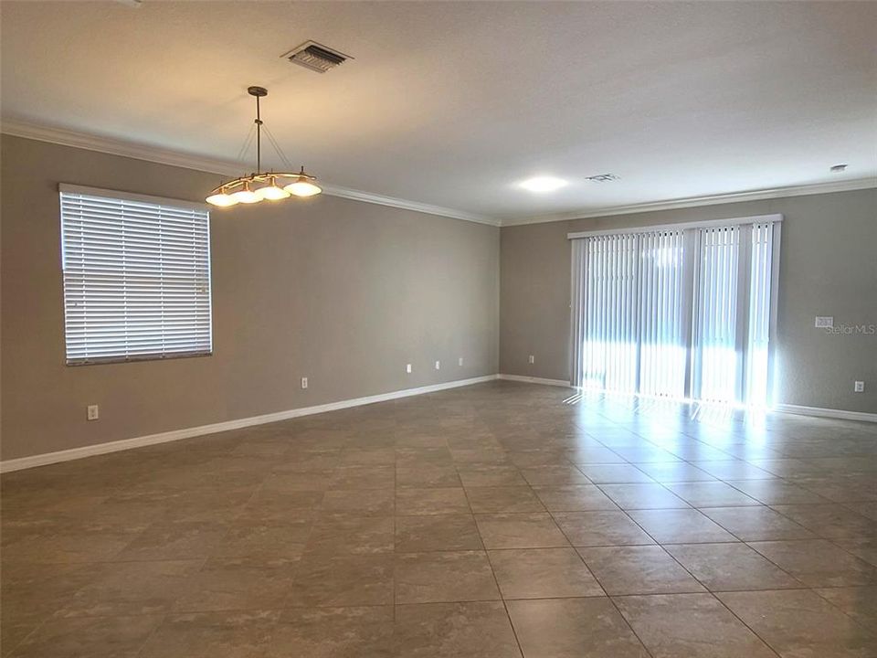 For Rent: $2,700 (4 beds, 3 baths, 2032 Square Feet)