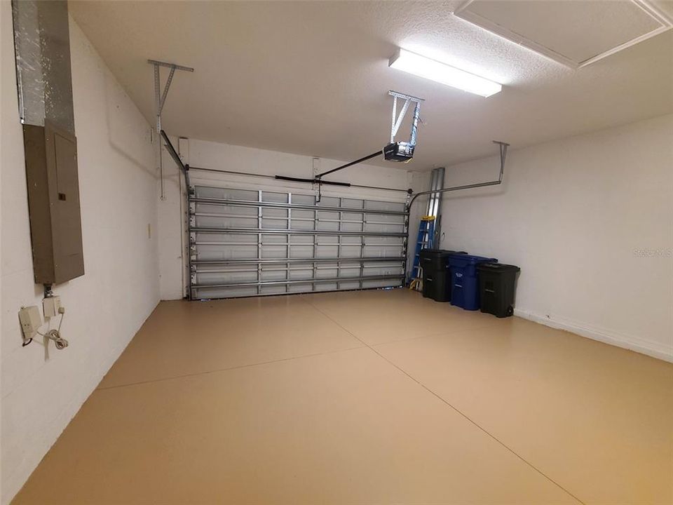 For Rent: $2,700 (4 beds, 3 baths, 2032 Square Feet)