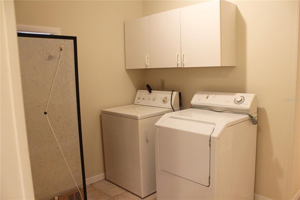 For Sale: $270,000 (4 beds, 2 baths, 2238 Square Feet)
