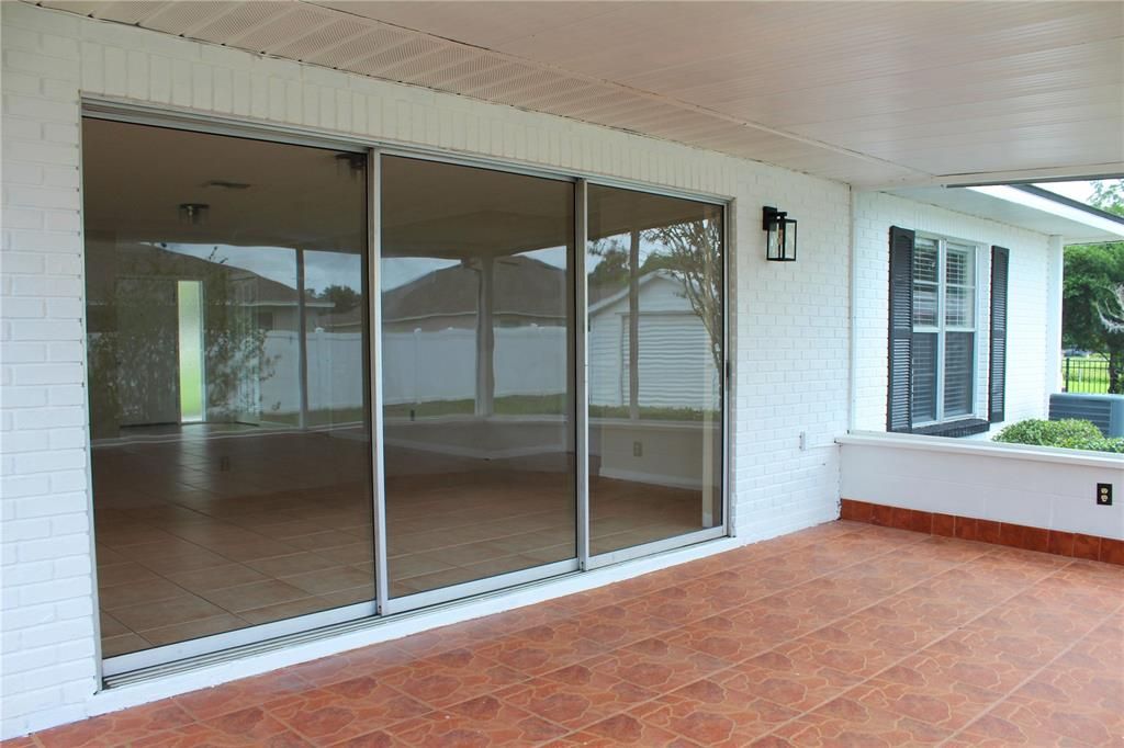 For Sale: $270,000 (4 beds, 2 baths, 2238 Square Feet)