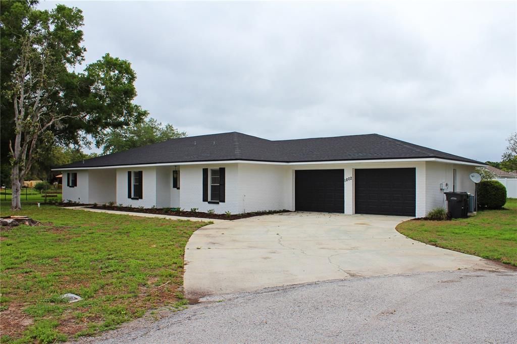 For Sale: $270,000 (4 beds, 2 baths, 2238 Square Feet)