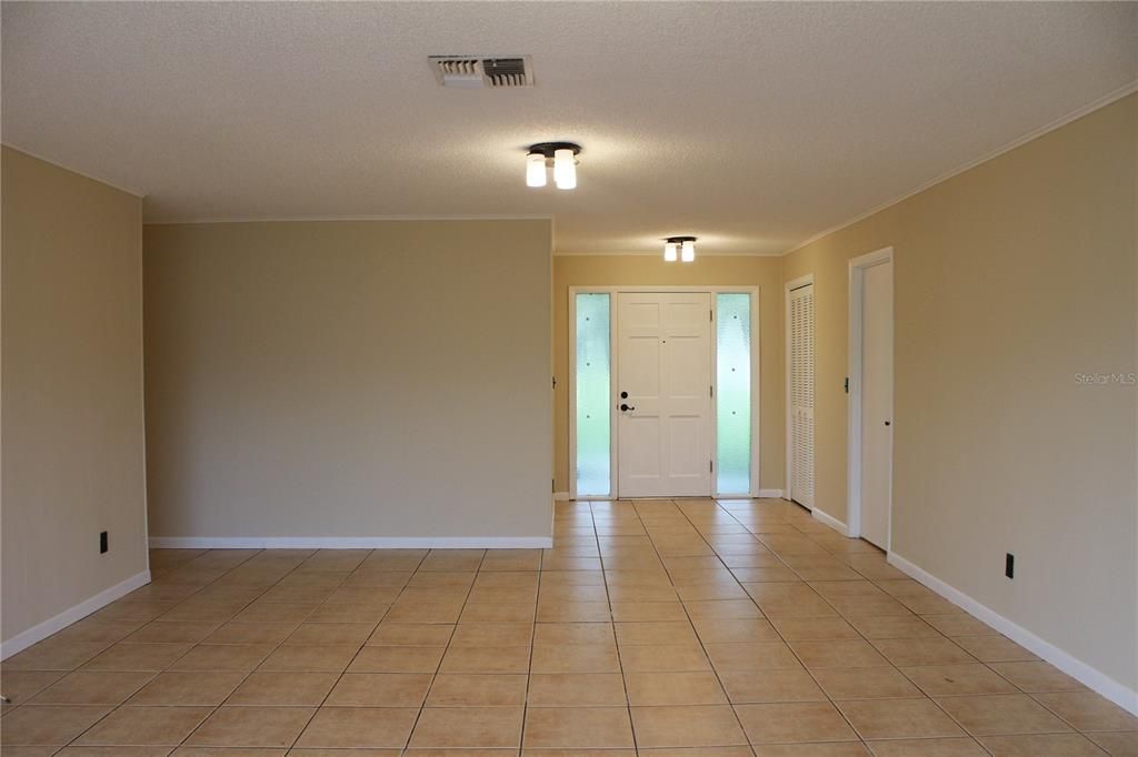 For Sale: $270,000 (4 beds, 2 baths, 2238 Square Feet)