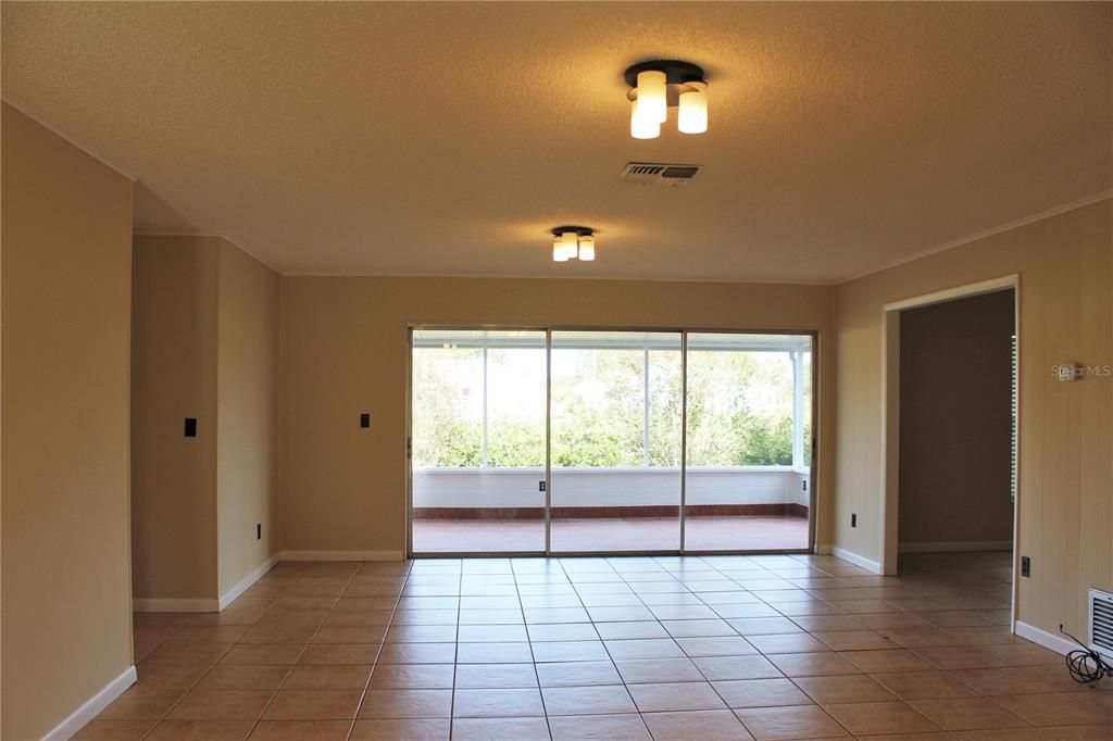 For Sale: $270,000 (4 beds, 2 baths, 2238 Square Feet)