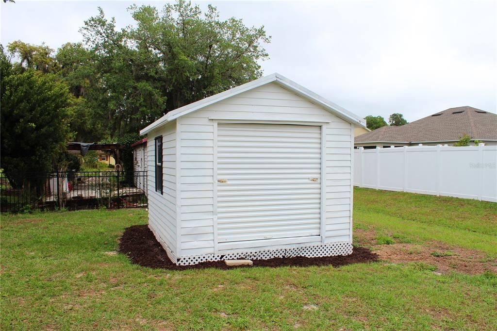 For Sale: $270,000 (4 beds, 2 baths, 2238 Square Feet)