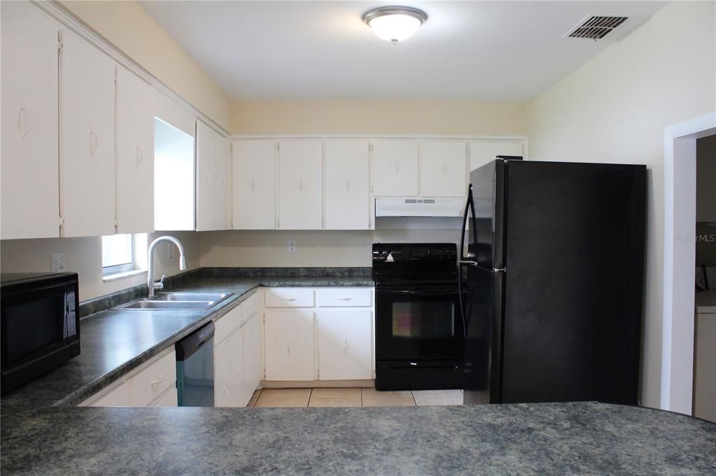 For Sale: $270,000 (4 beds, 2 baths, 2238 Square Feet)