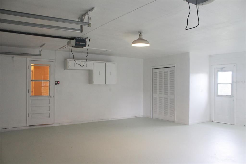 For Sale: $270,000 (4 beds, 2 baths, 2238 Square Feet)
