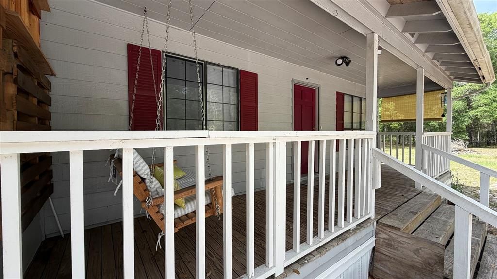 For Sale: $194,000 (3 beds, 2 baths, 912 Square Feet)