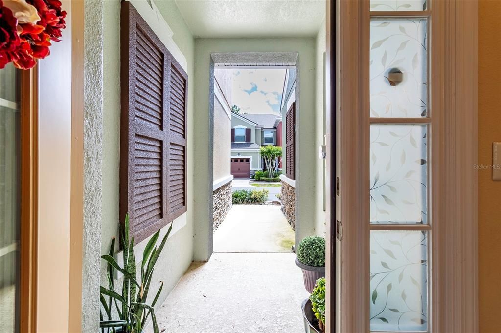 Activo con contrato: $295,000 (3 camas, 2 baños, 1489 Pies cuadrados)