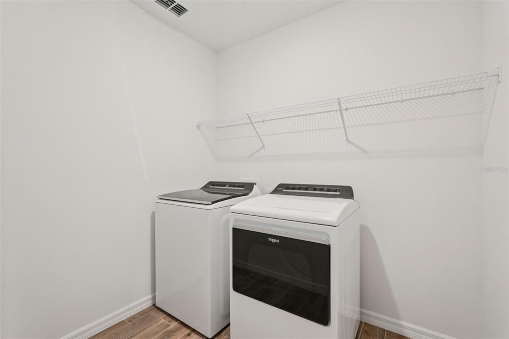 Active With Contract: $435,000 (4 beds, 3 baths, 2181 Square Feet)