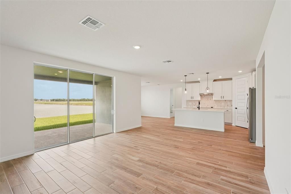 Active With Contract: $435,000 (4 beds, 3 baths, 2181 Square Feet)