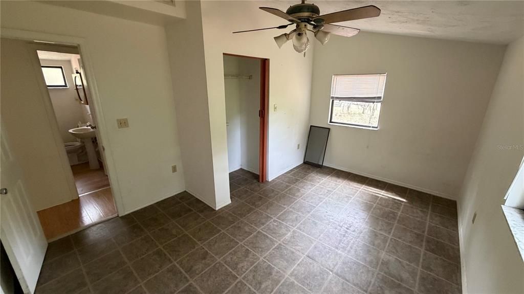 En Venta: $165,000 (3 camas, 2 baños, 1423 Pies cuadrados)