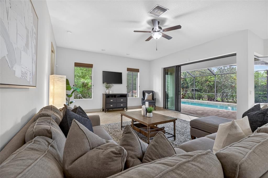 Active With Contract: $815,000 (5 beds, 3 baths, 2859 Square Feet)
