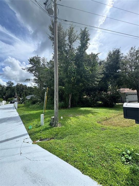 待售: $60,000 (0.39 acres)