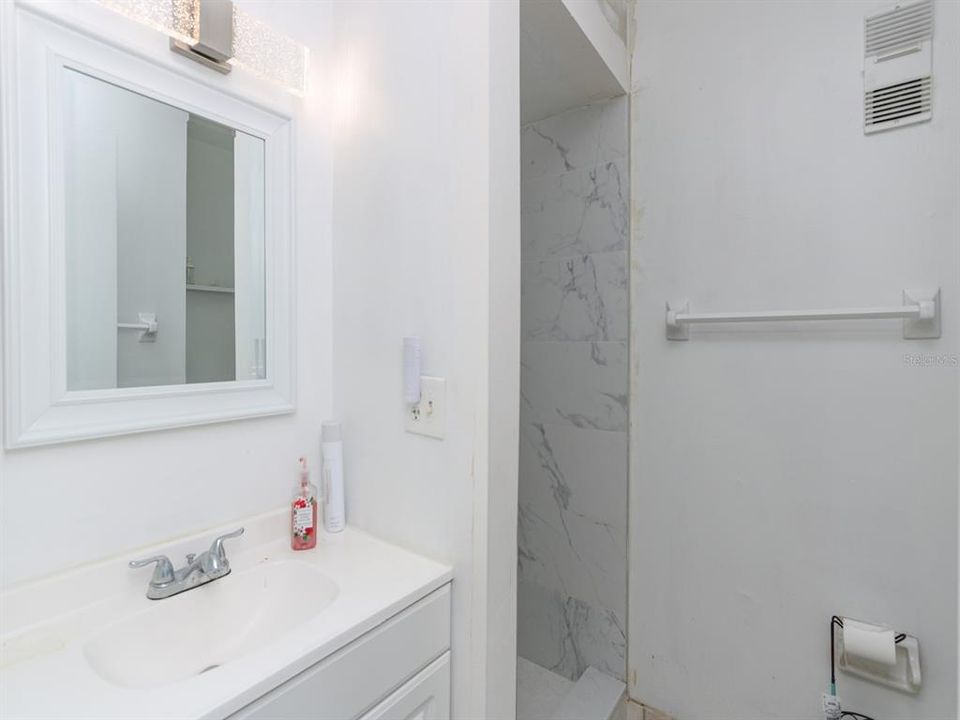 En Venta: $140,000 (2 camas, 2 baños, 1090 Pies cuadrados)