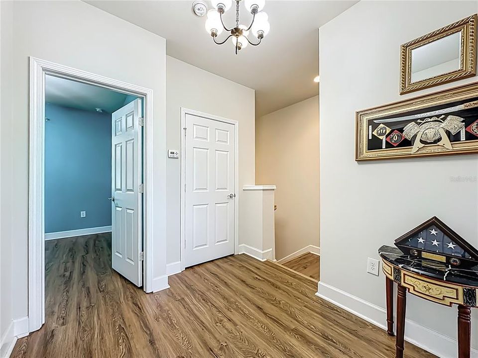 En Venta: $320,000 (3 camas, 2 baños, 2031 Pies cuadrados)
