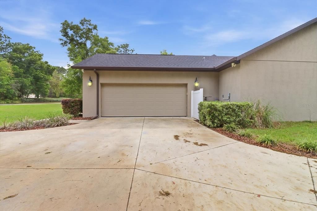 For Sale: $674,900 (3 beds, 2 baths, 2590 Square Feet)