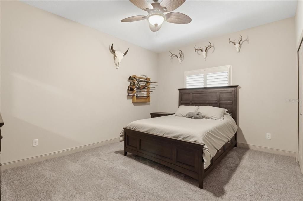 For Sale: $674,900 (3 beds, 2 baths, 2590 Square Feet)