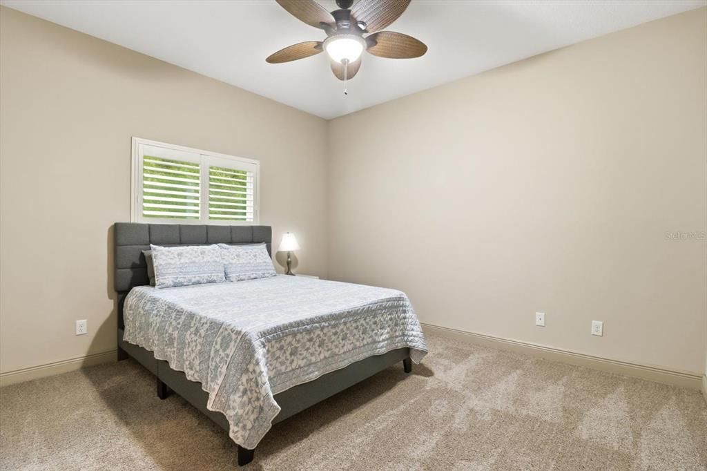 For Sale: $674,900 (3 beds, 2 baths, 2590 Square Feet)